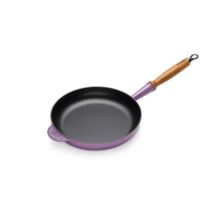 Сковорода с деревянной ручкой 24 см Ультрафиолет , Le Creuset, 20058247220460, Чугун